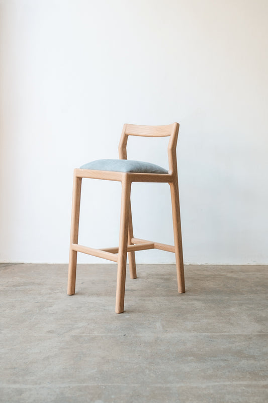 Selah Barstool