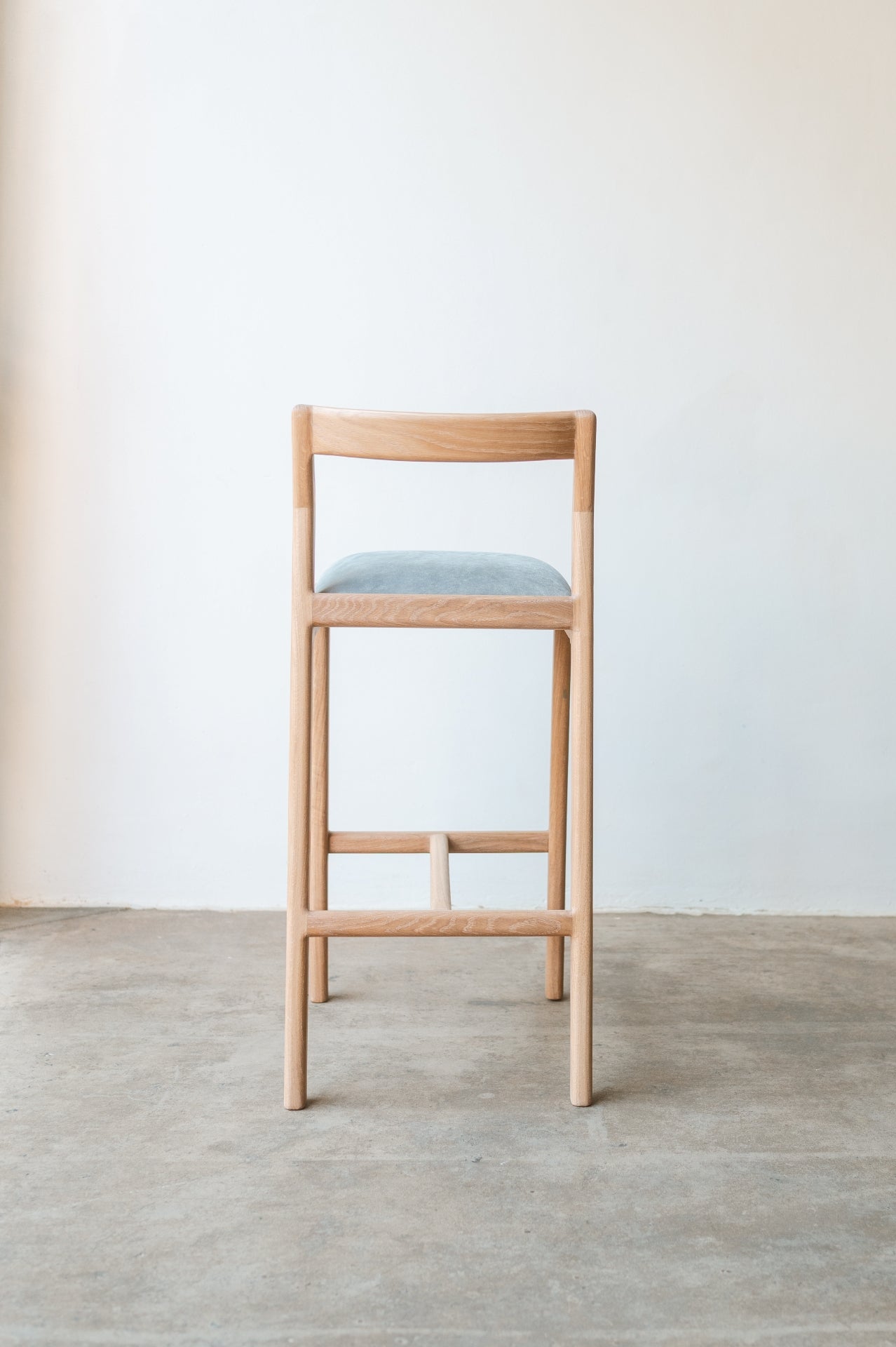 Selah Barstool
