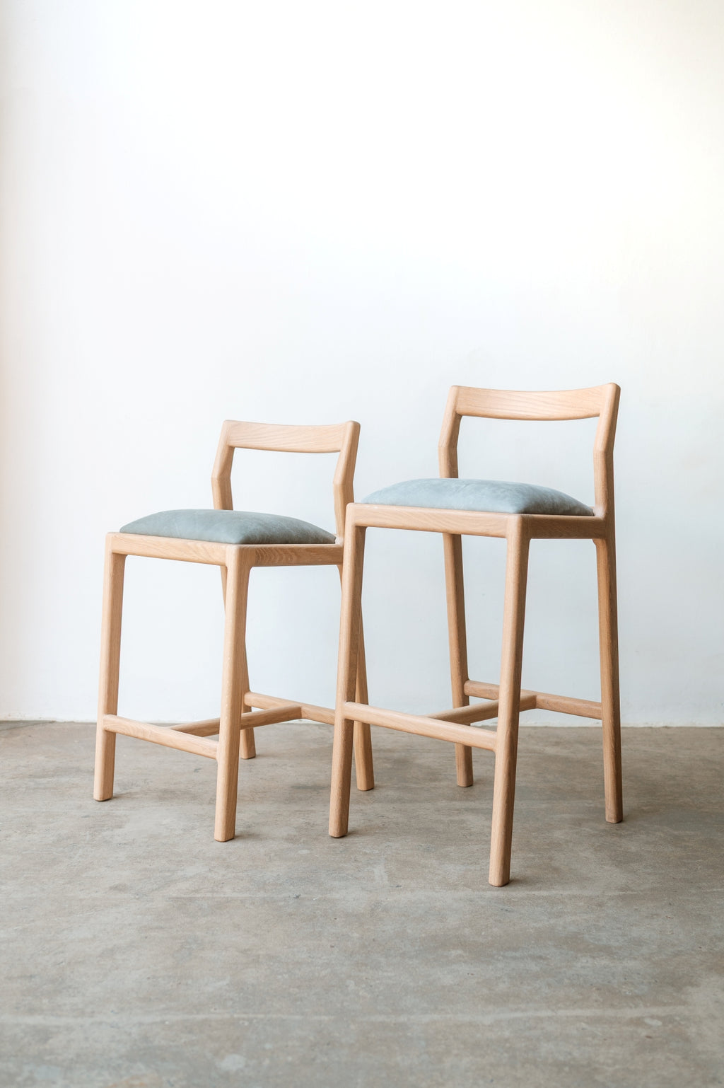 Selah Barstool