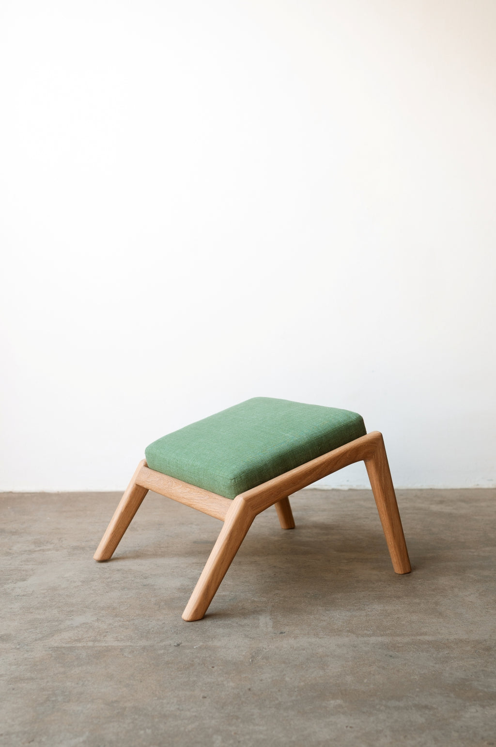 Selah Footstool
