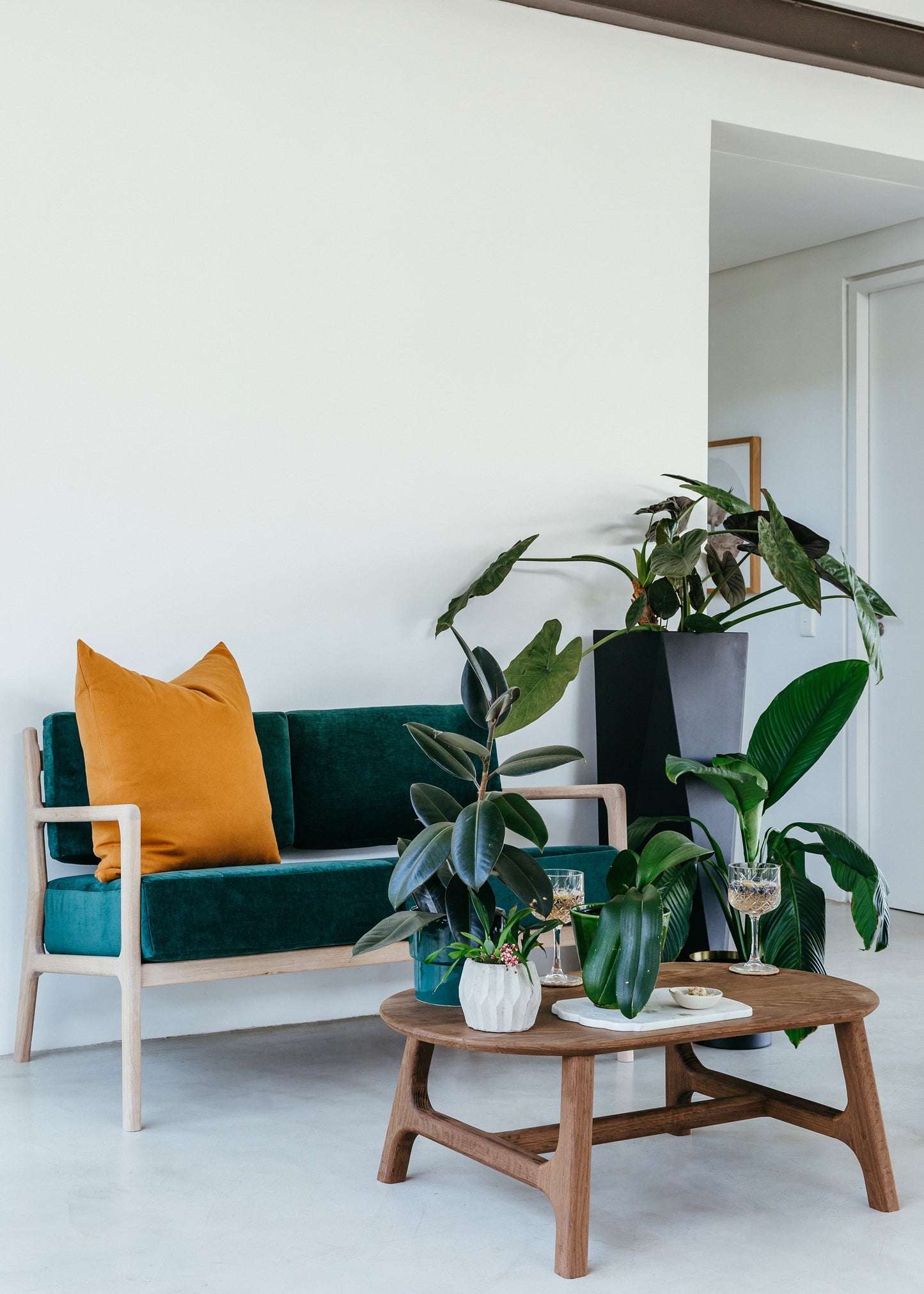 Petite Selah Bench