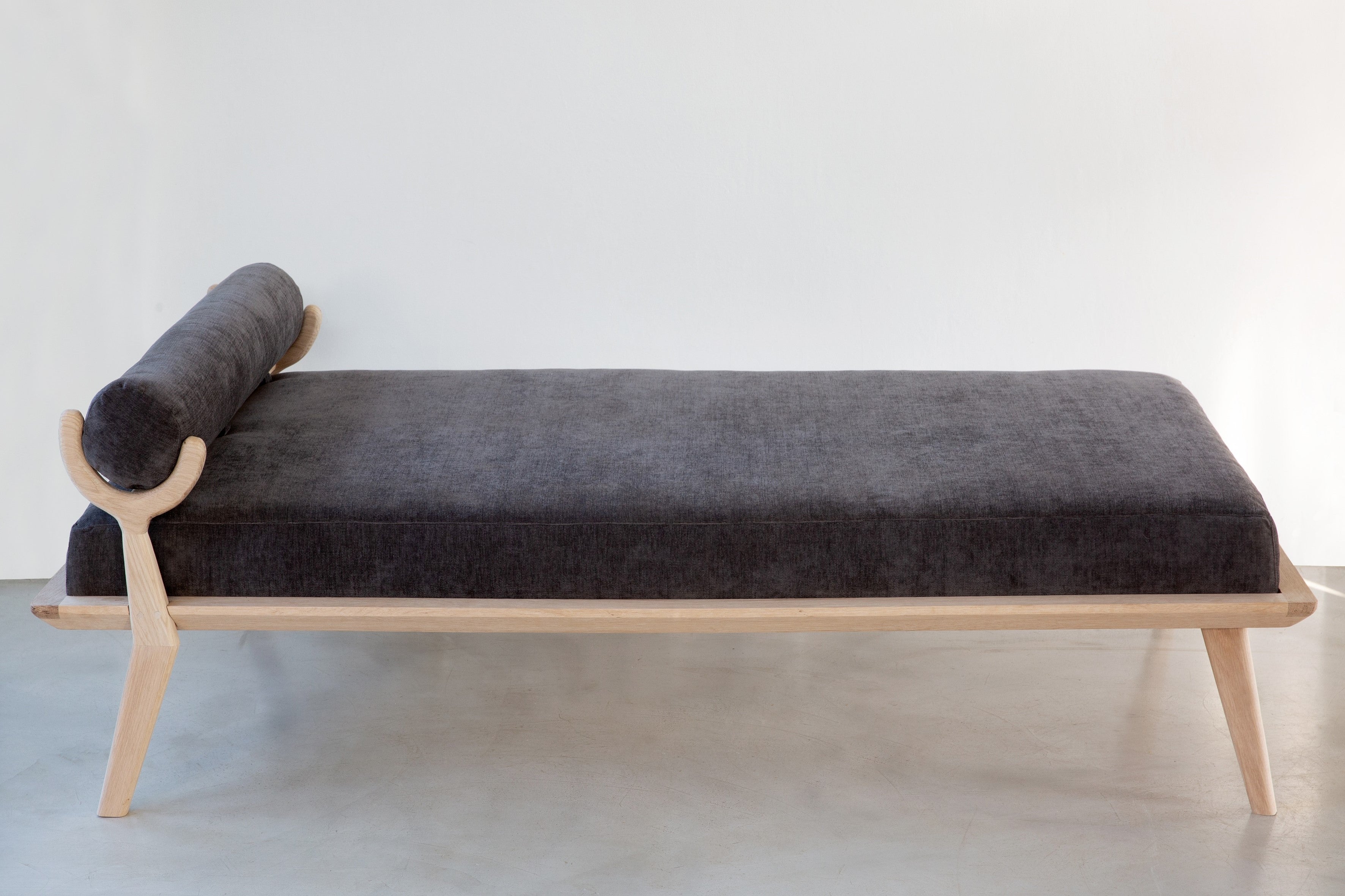 Chameleon Daybed