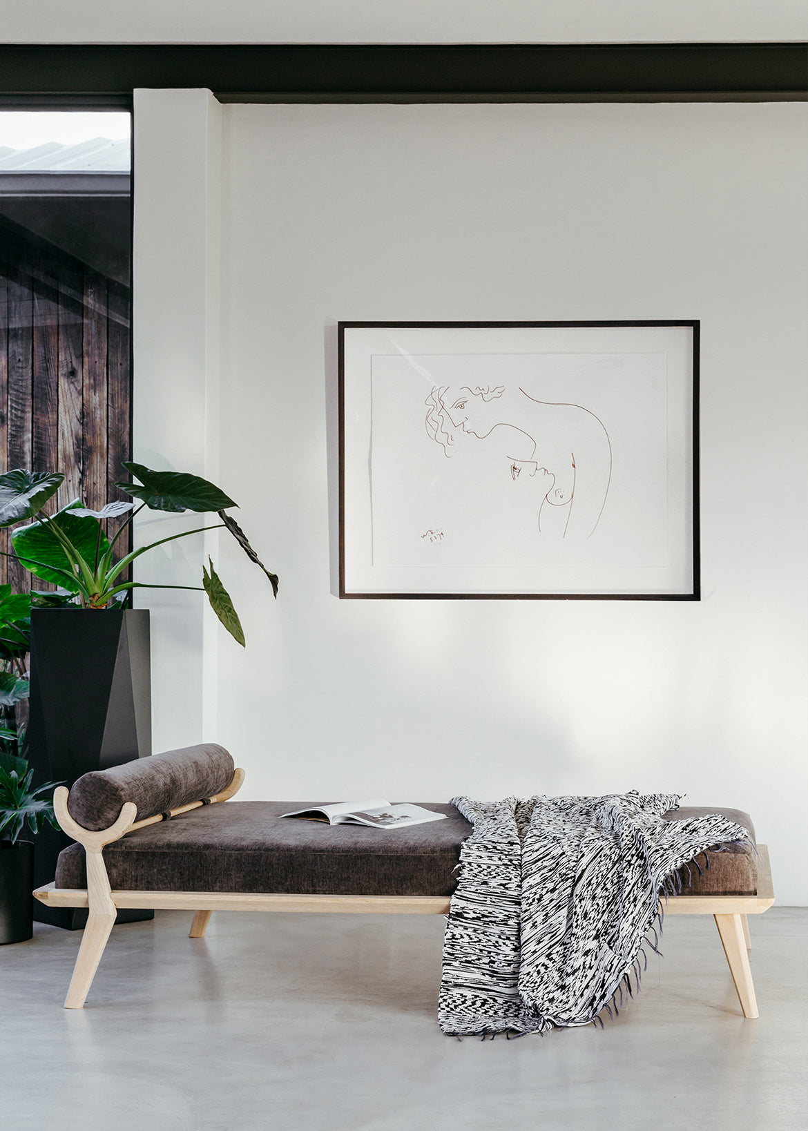 Chameleon Daybed