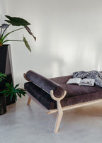 Chameleon Daybed